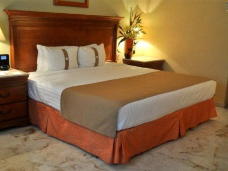 Continental Caribe Bay Hotel Chetumal Buitenkant foto